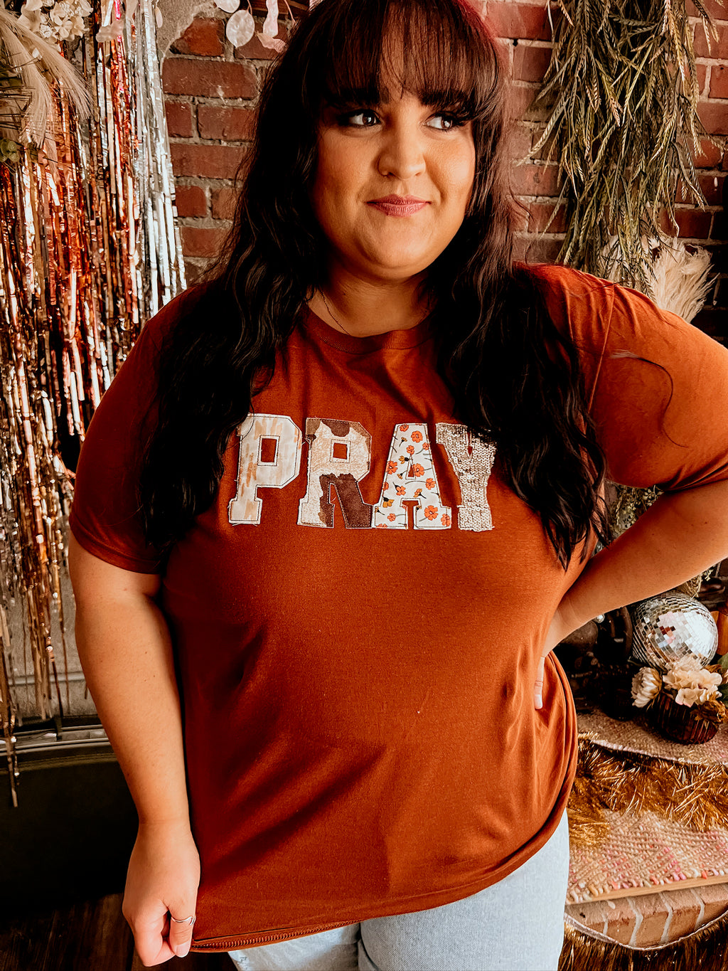 Pray Applique Neutral | Rust