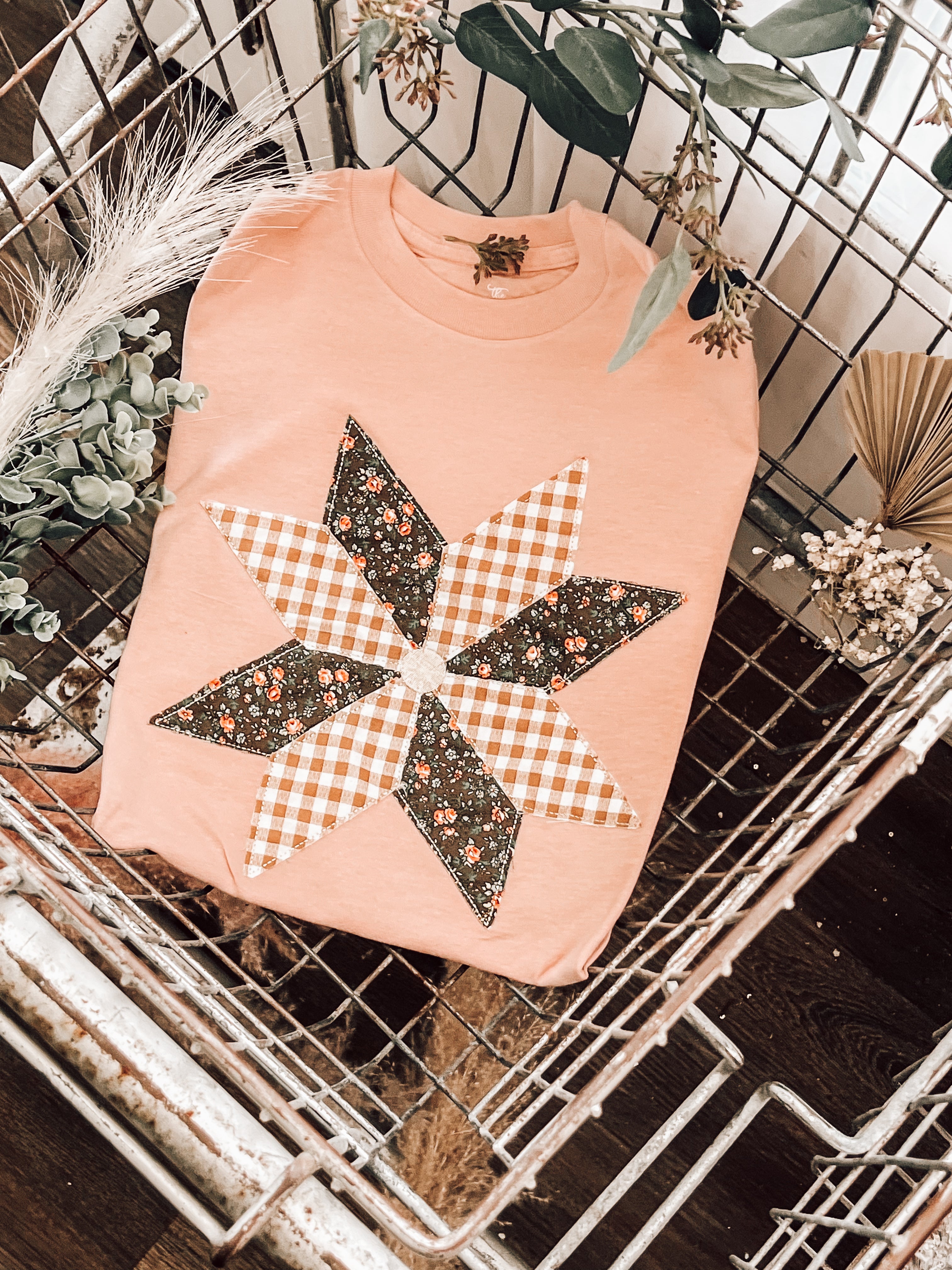 Country Quilt Star Tee | Peach