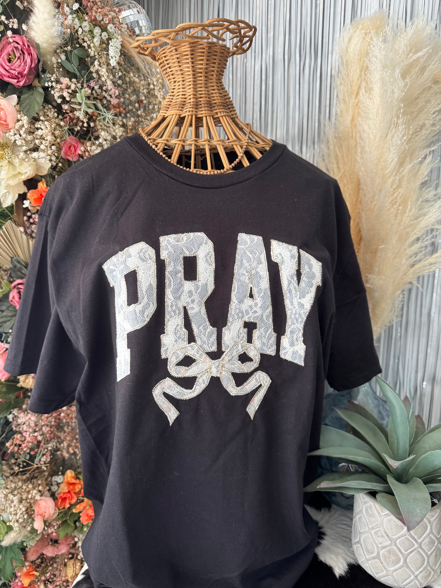 Lace Pray | Handmade | Black