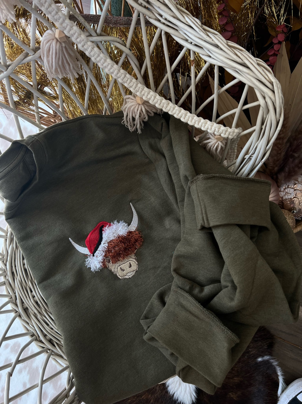 Santa Fringy Highland Cow | Handmade
