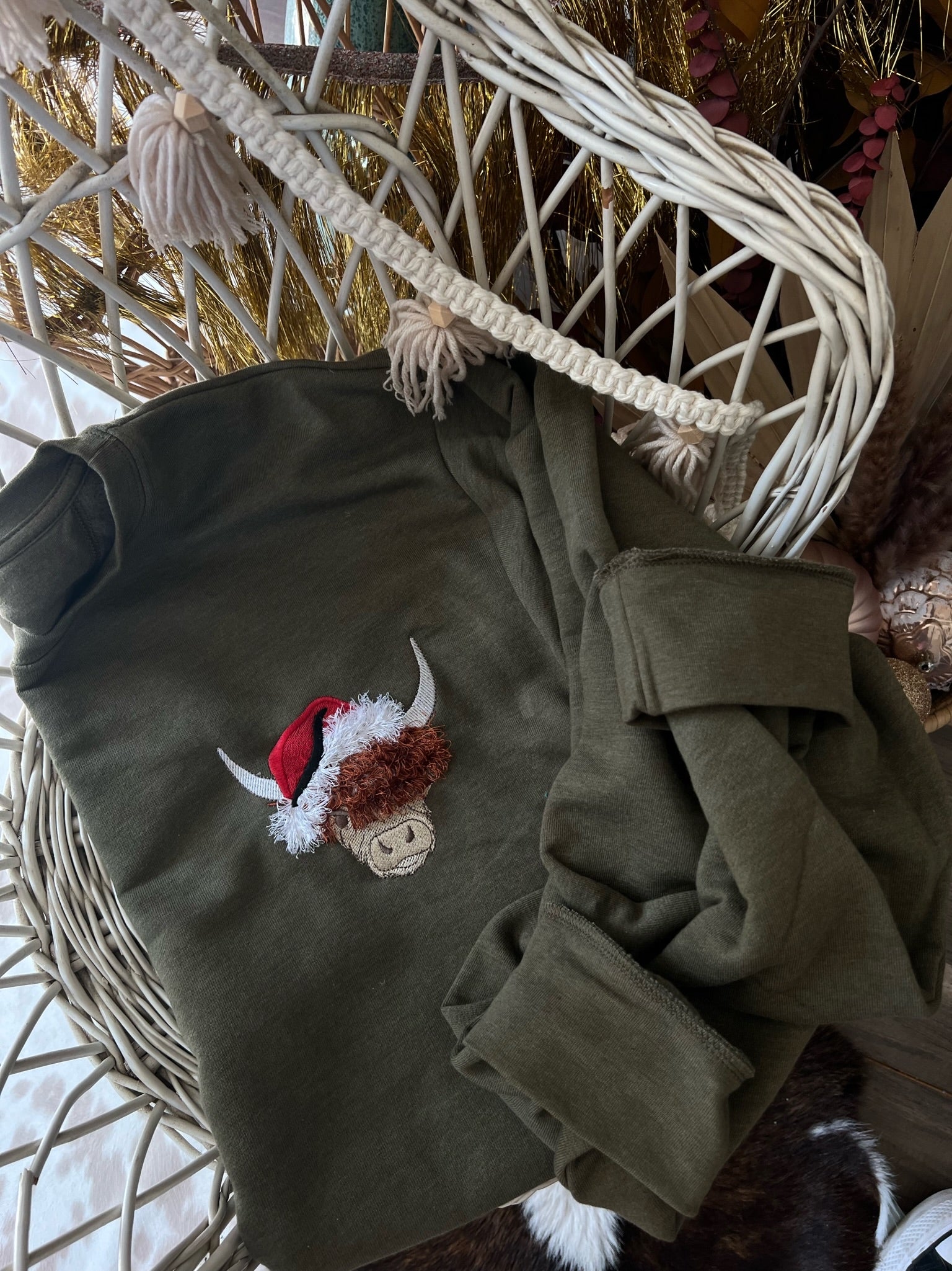 Santa Fringy Highland Cow | Handmade