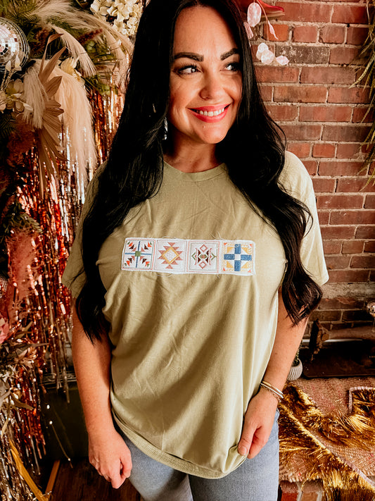 Quilt Pattern | Embroidered Handmade Tee