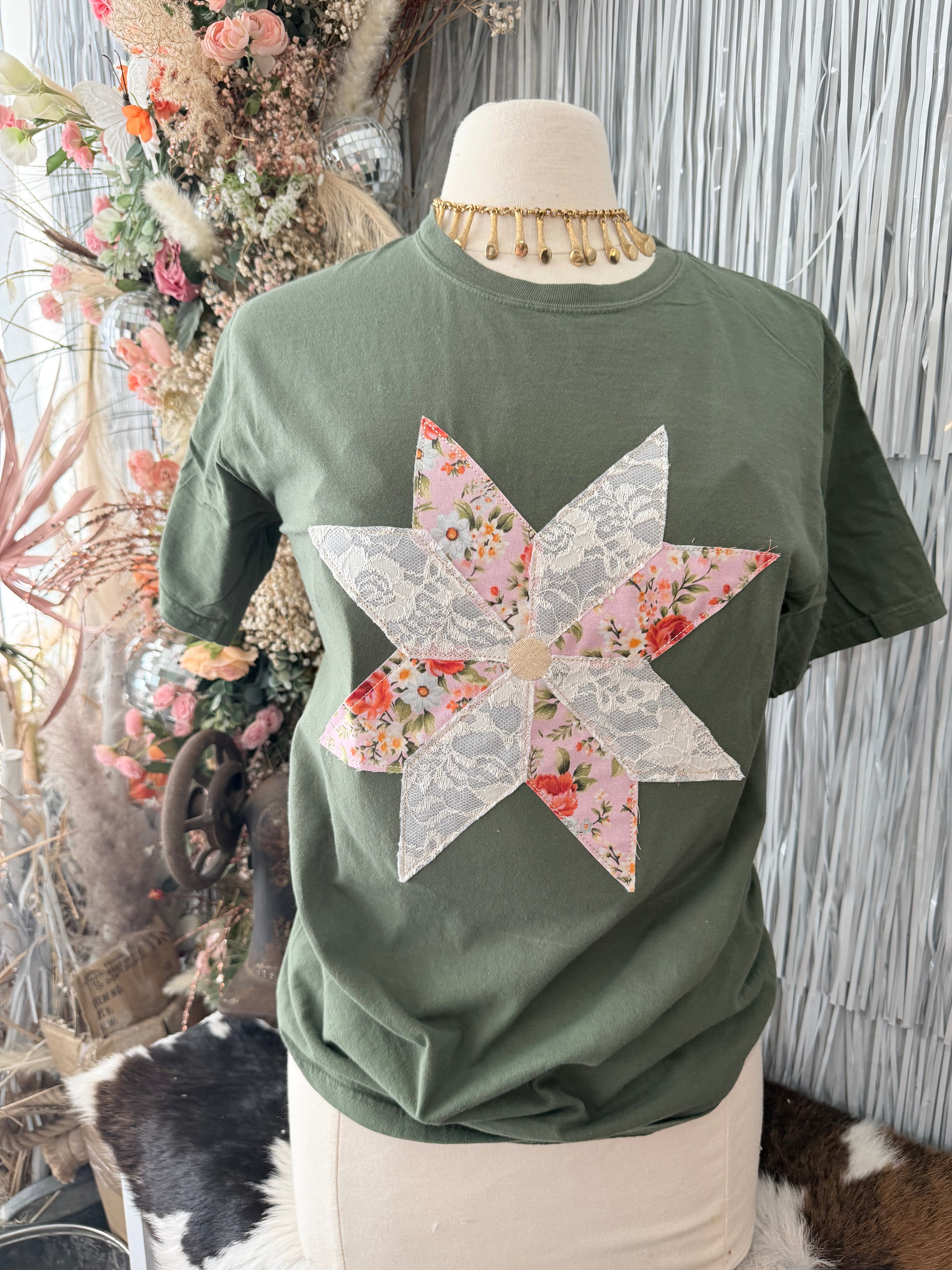 Country Quilt Star Tee | Olive