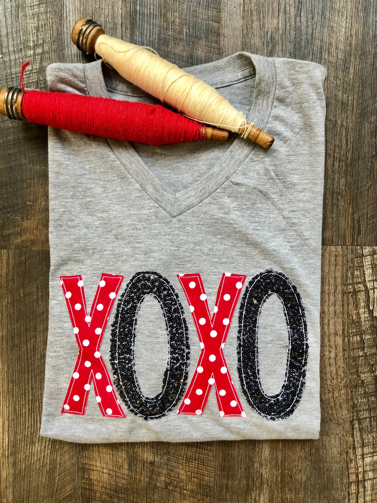 XOXO | Grey | Handmade Applique Tee