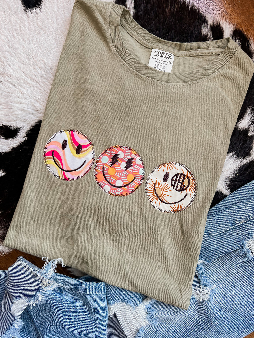 Three Smile | Monogram Tee